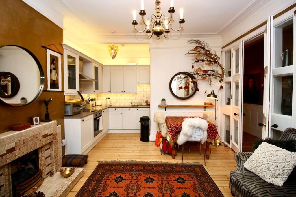Holyrood Park: Lush & Arty 2 Double Bed Flat Apartman EDI Kültér fotó